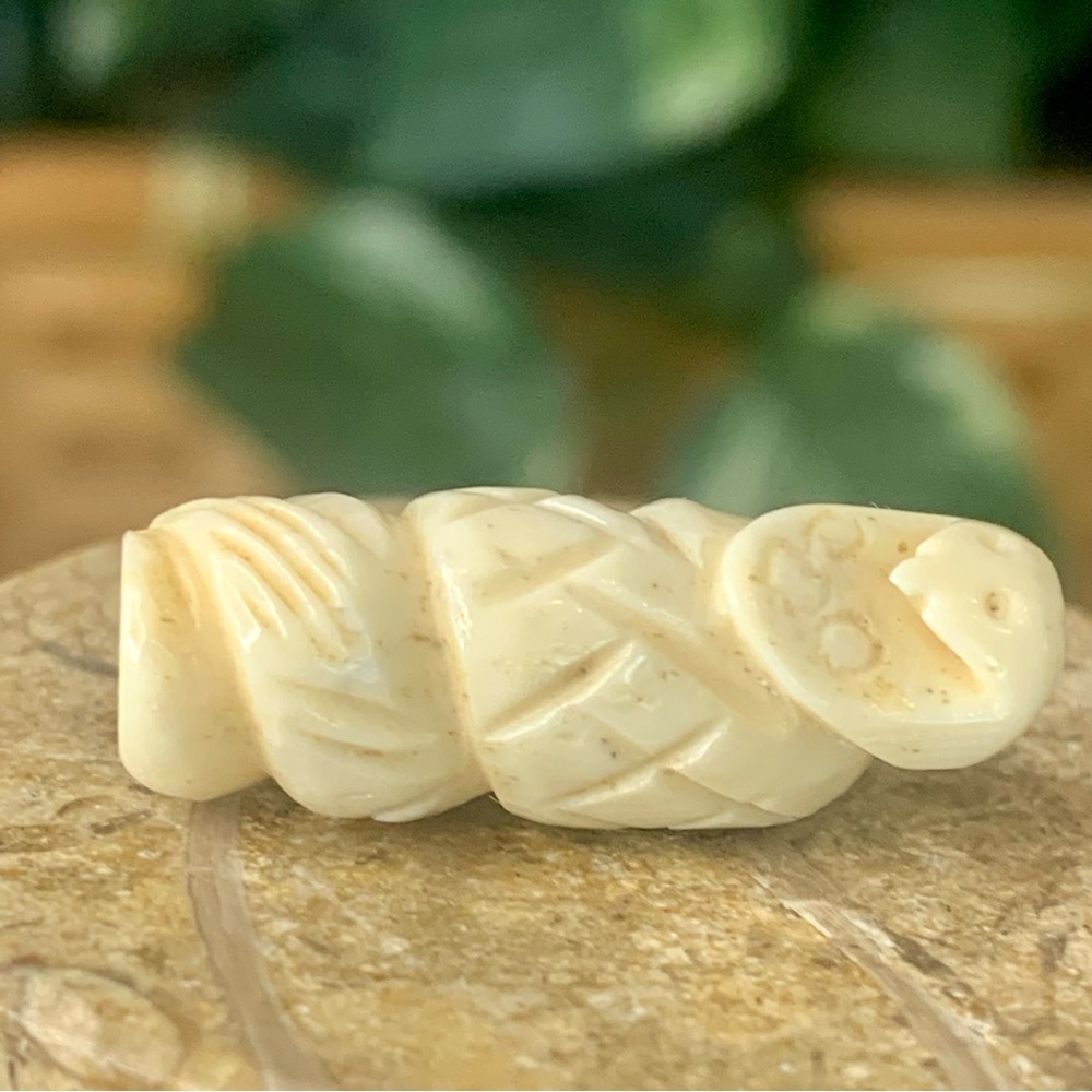 Hand Carved Snake Bone Bead Top Drilled Detailed Coiled Cobra Animal Carving 1" - Picture 11 of 16